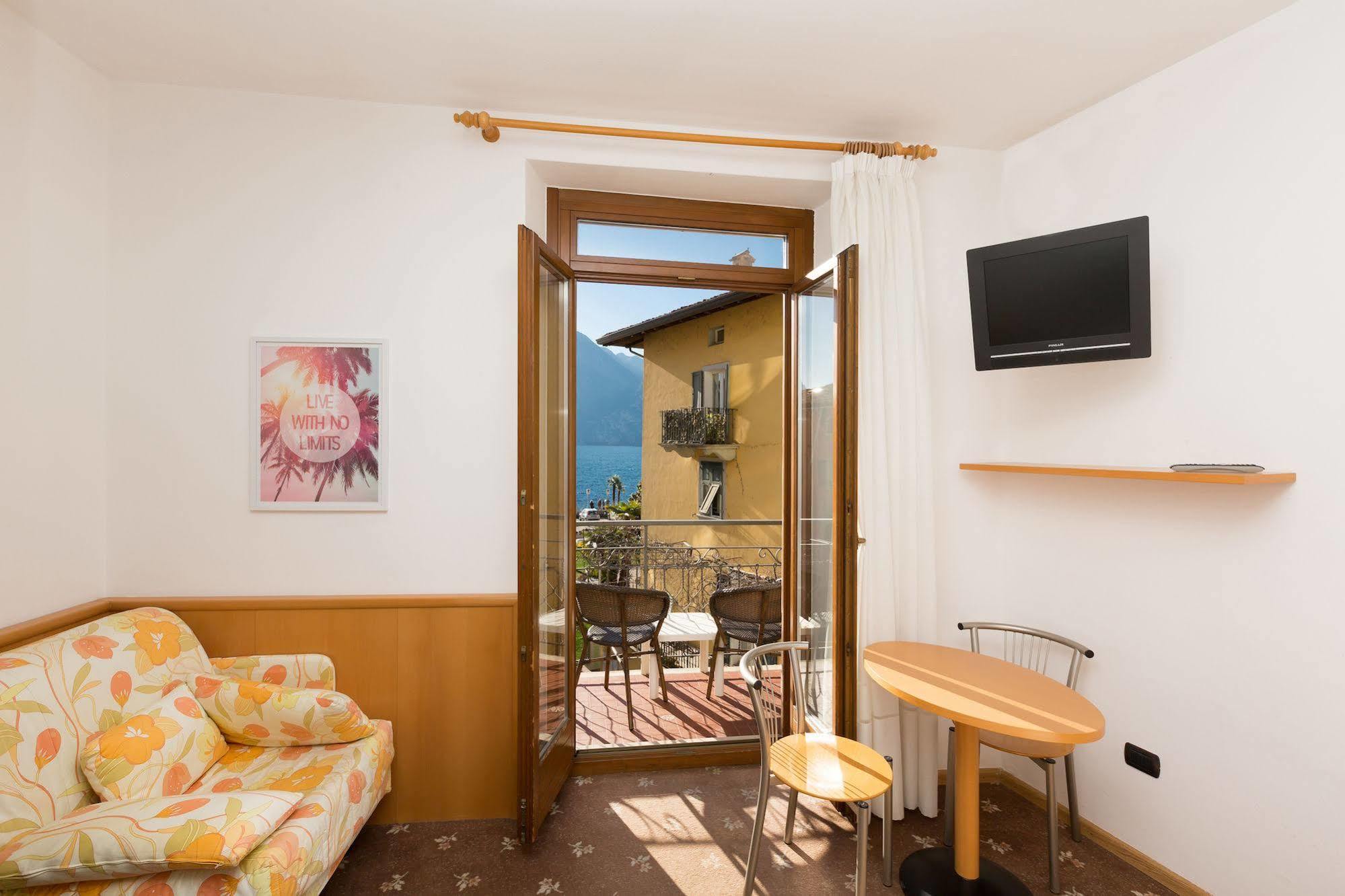 Casa Nataly Bed & Breakfast Torbole Sul Garda Dış mekan fotoğraf